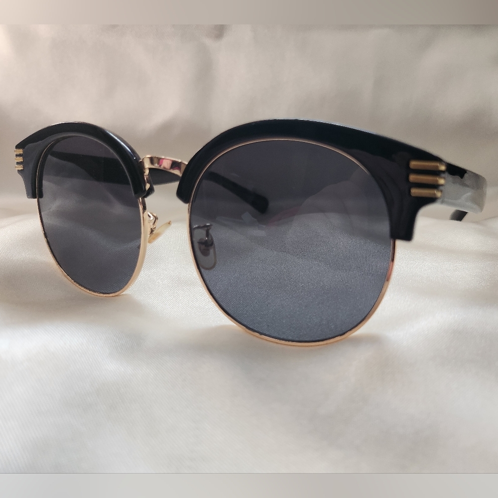 Round Frame Fashion Sunglasses